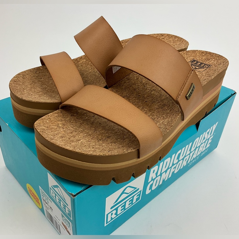 Reef Cushion Vista Hi Size 10 NIB
